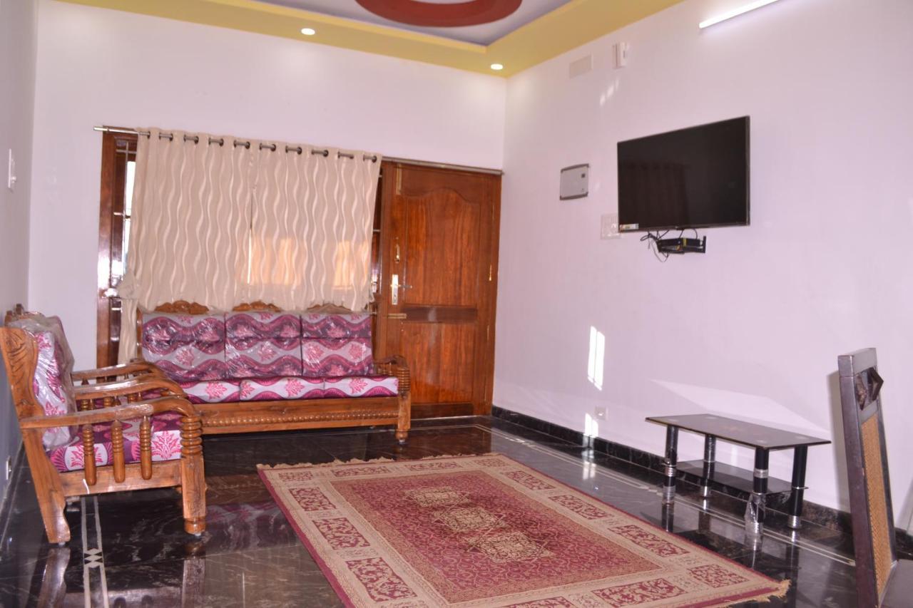 Yuga Guest House Kuttālam 외부 사진